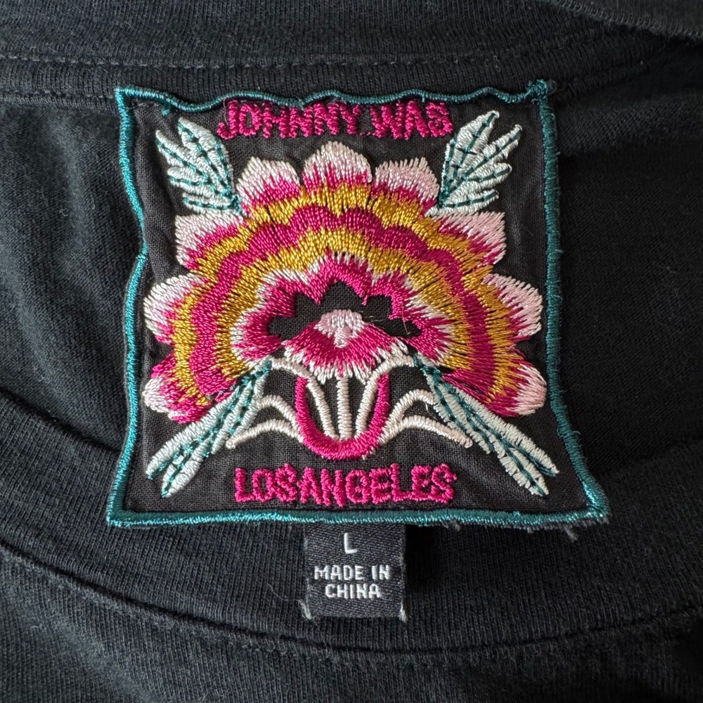 Johnny Was Edie Black Large Embroidered Snake Floral Tee - Picture 8 of 9